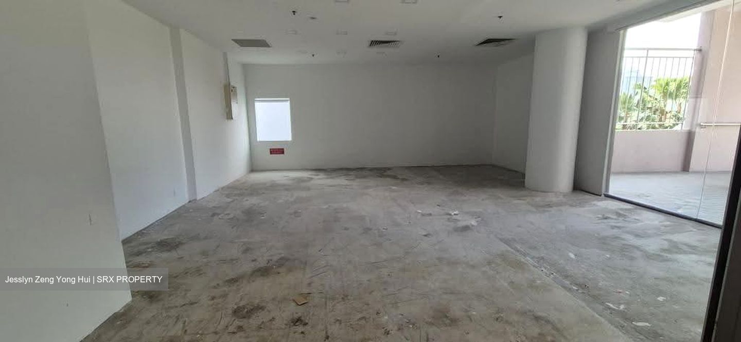 Roxy Square (D15), Retail #610070801